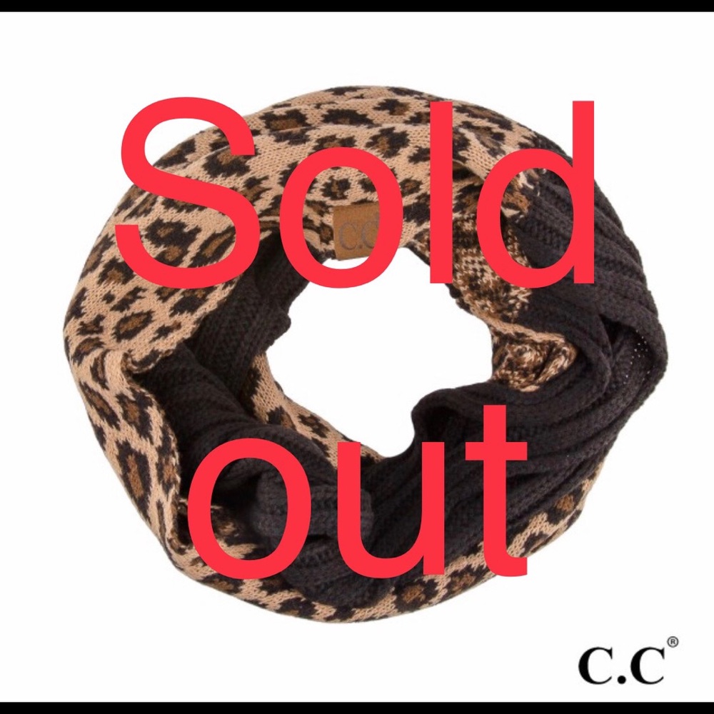 CC infinity scarf leopard and black